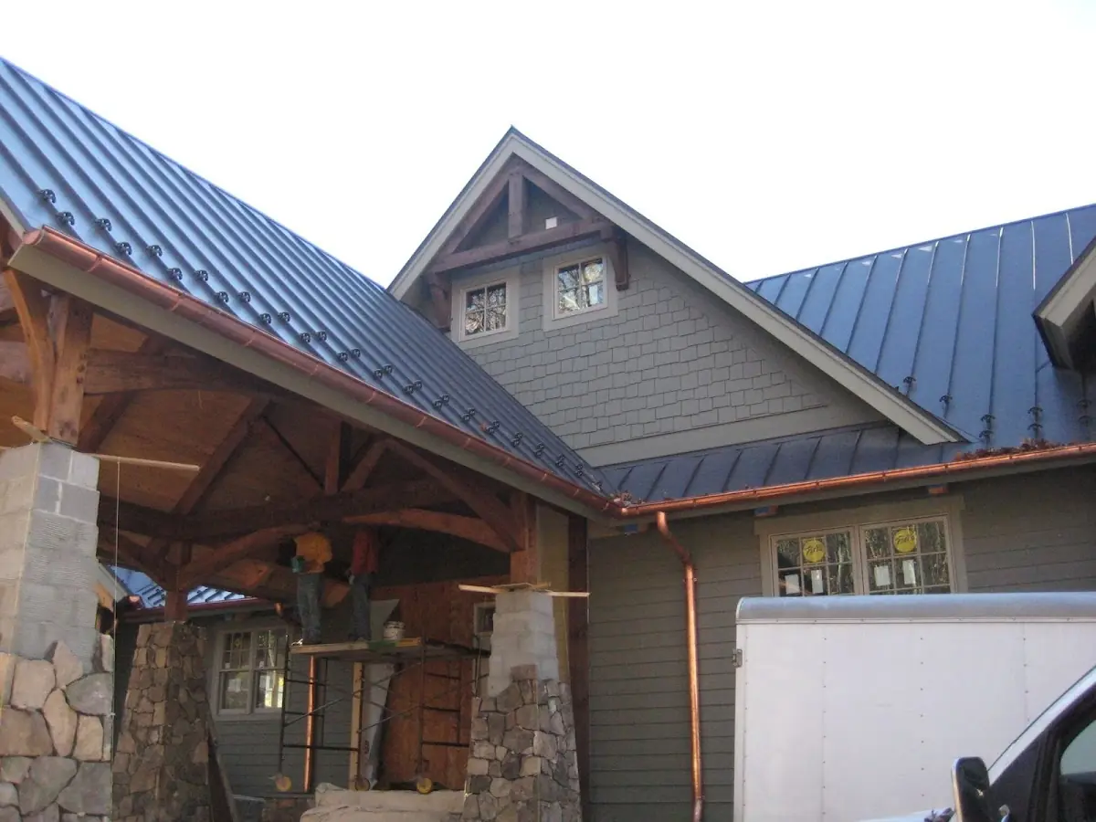 Craftsman Roofing team delivering quality roofing work in Couch Corners